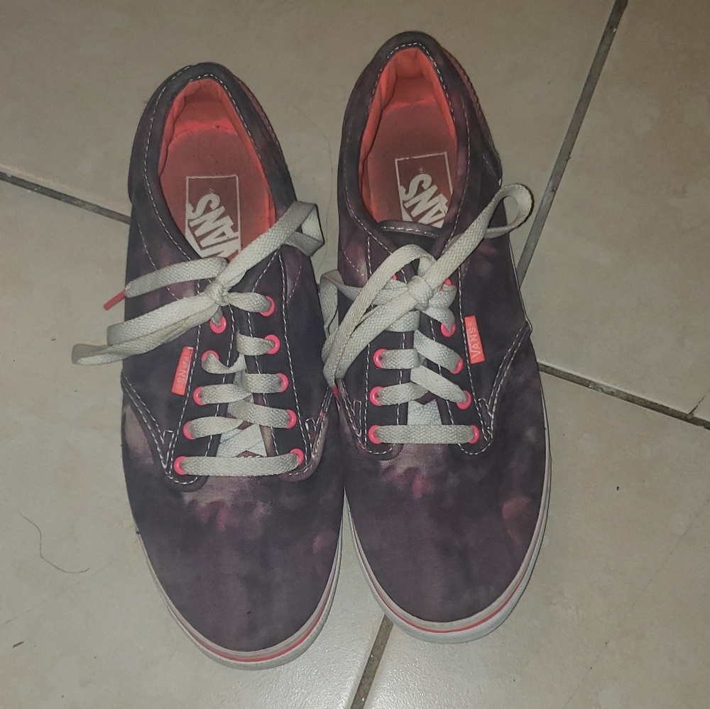 Womens Size 8 Vans